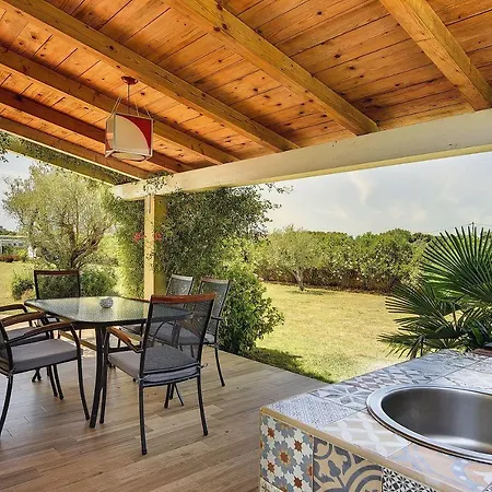 Villa Mit Privatem Pool In Rovinj Nur 1 Km Zum Strand * רוביני